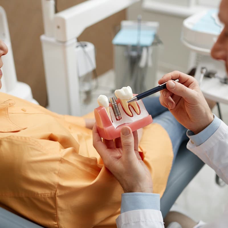 Implantes dentales en Ferrol