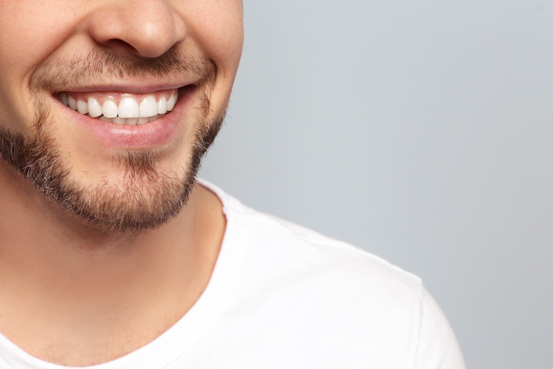 ¿A qué esperas para mejorar tu sonrisa?
